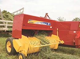 New Holland BC5000 small square balers