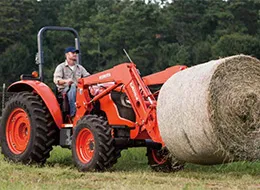 Kubota M5660 utility tractors