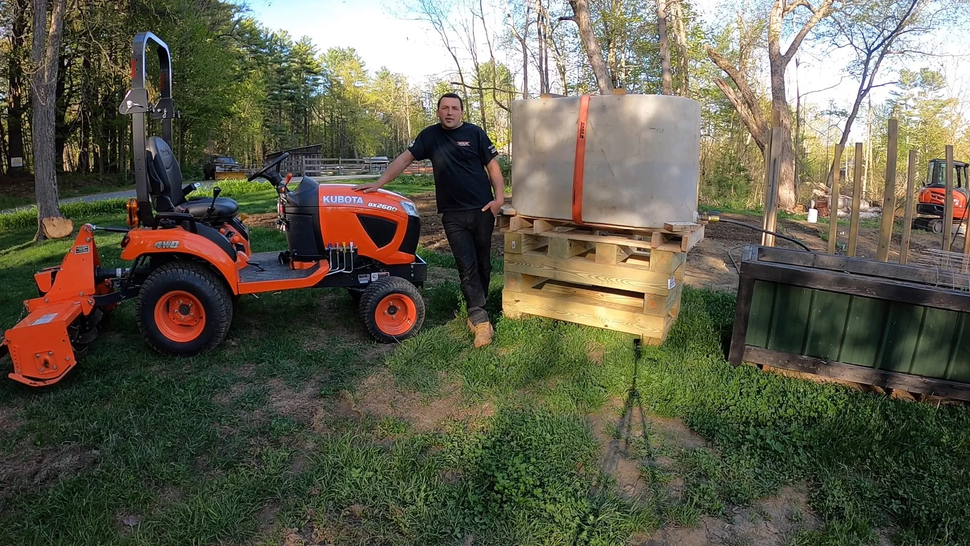 Kubota L2501 and BX2680 Finishing the Garden